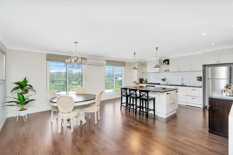 11 Harriet Lane, Oxenford QLD 4210