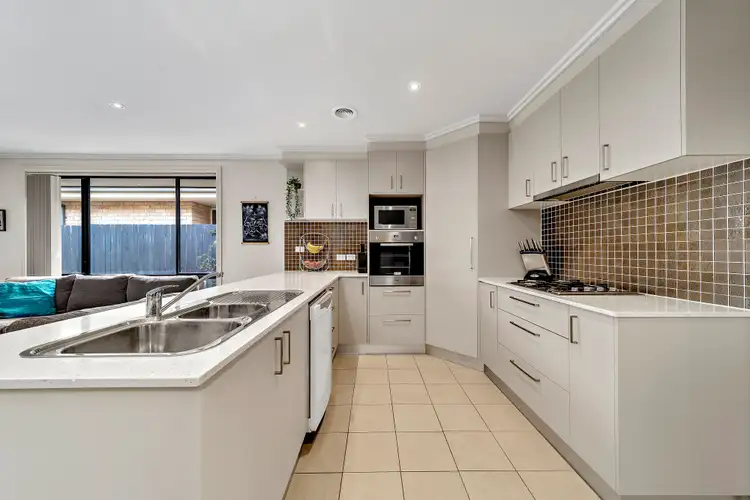 Seventh view of Homely house listing, 8 Dorothy Green Crescent, Franklin ACT 2913