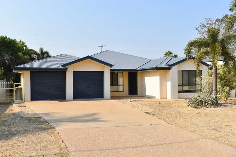 10 Cowan Crescent, Emerald QLD 4720