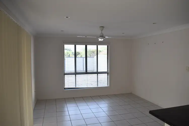 Sixth view of Homely house listing, 10 Cowan Crescent, Emerald QLD 4720