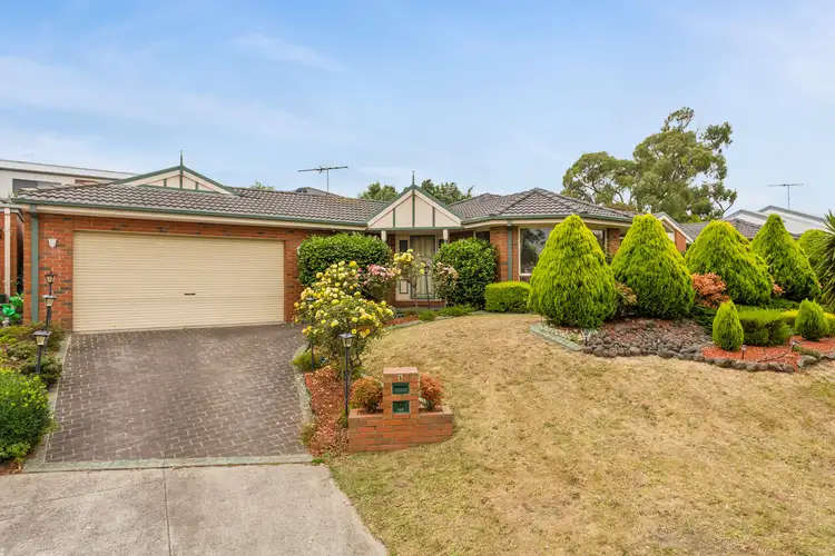6 Tonia Court, Pakenham VIC 3810