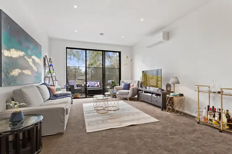 102/2 Vangelica Way, South Morang VIC 3752