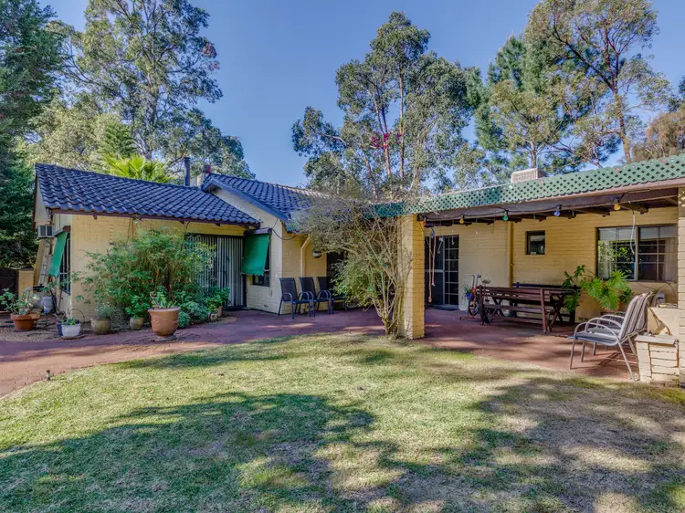 108 Mundaring Weir Road, Kalamunda WA 6076