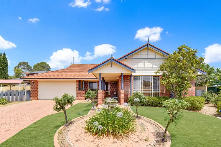 11 Laguna Place, Glen Alpine NSW 2560