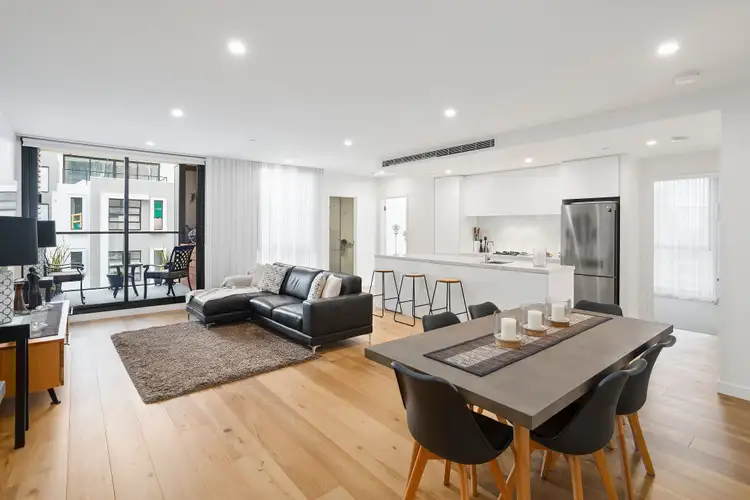 104/7 Red Hill Terrace, Doncaster East VIC 3109