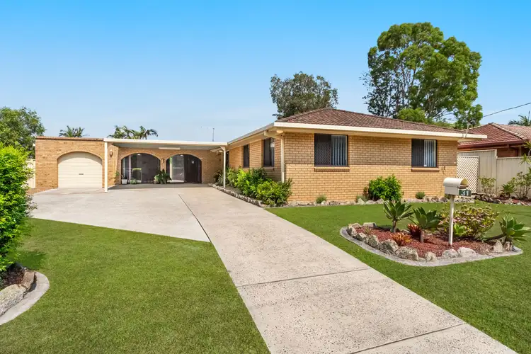 31 Shores Drive, Yamba NSW 2464