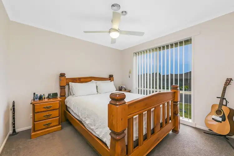 Fifth view of Homely house listing, 32 Oakland Drive, Hampton Park VIC 3976