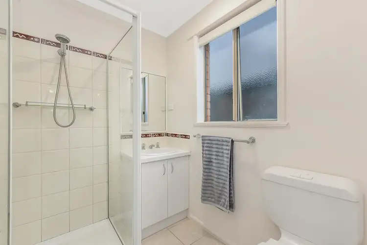 Sixth view of Homely house listing, 32 Oakland Drive, Hampton Park VIC 3976