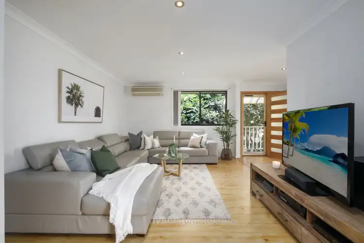 Second view of Homely house listing, 2 Colin Street, Saratoga NSW 2251