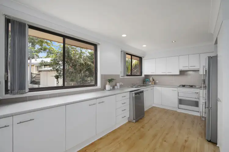 Fifth view of Homely house listing, 2 Colin Street, Saratoga NSW 2251