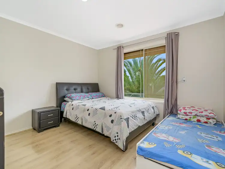 Fifth view of Homely unit listing, 13/8 Monteith Crescent, Endeavour Hills VIC 3802