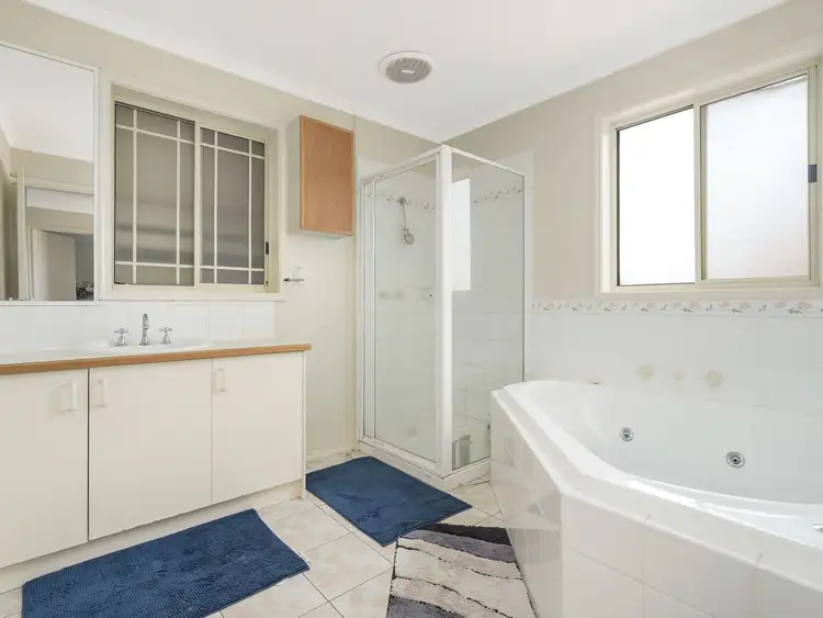Sixth view of Homely unit listing, 13/8 Monteith Crescent, Endeavour Hills VIC 3802