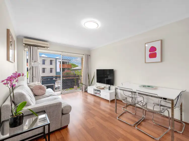 1/21 Edmondstone Street, Newmarket QLD 4051