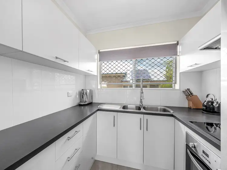 Sixth view of Homely unit listing, 1/21 Edmondstone Street, Newmarket QLD 4051