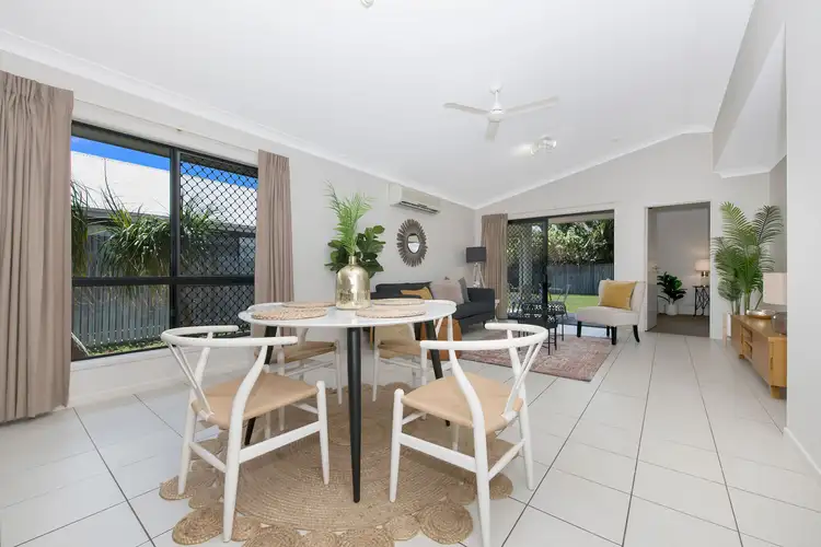 8 Newbury Drive, Mount Low QLD 4818