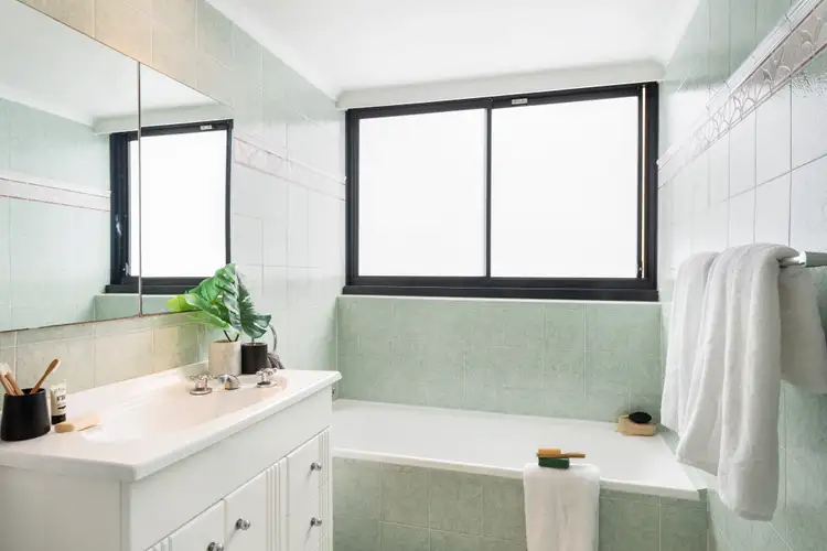 Sixth view of Homely apartment listing, 2/2-4 Highview Avenue, Neutral Bay NSW 2089