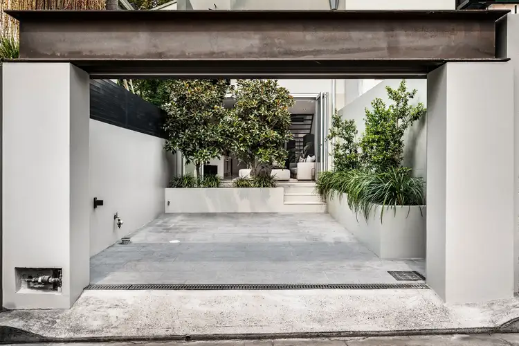 Third view of Homely terrace listing, 395 South Dowling Street, Darlinghurst NSW 2010