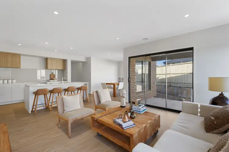 Second view of Homely house listing, 5 Henbury Way, Wollert VIC 3750