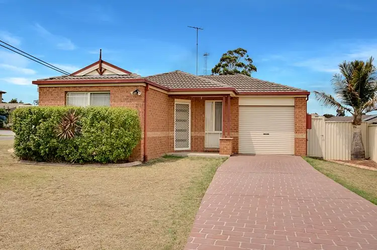 20 Bottlebrush Avenue