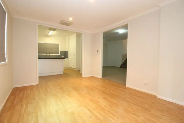 Sixth view of Homely house listing, 2 Michelle Place, Emerald QLD 4720