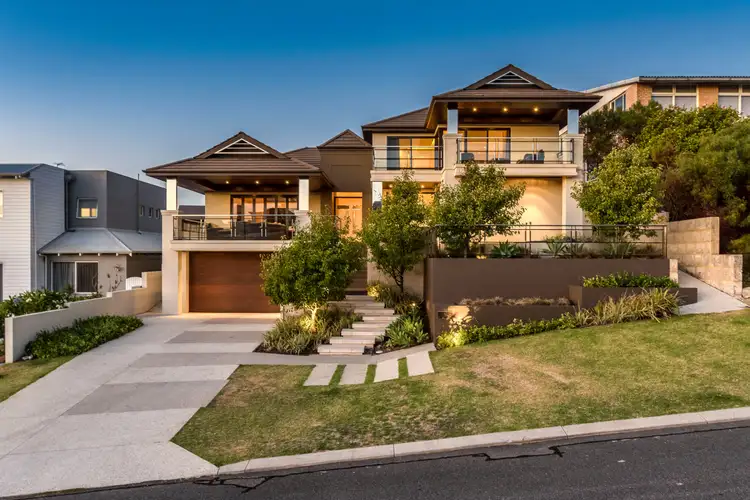 25 Robin Avenue, Sorrento WA 6020