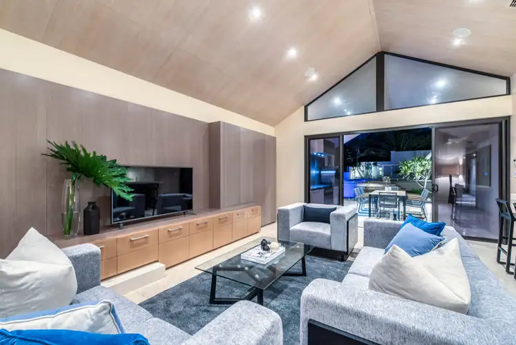 Fifth view of Homely house listing, 25 Robin Avenue, Sorrento WA 6020