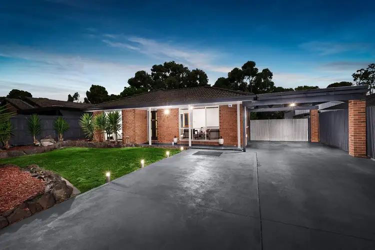 13 Sullivan Avenue, Lysterfield VIC 3156