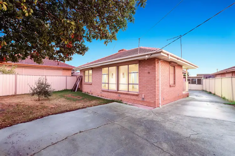 15 Smeaton Avenue, Dallas VIC 3047