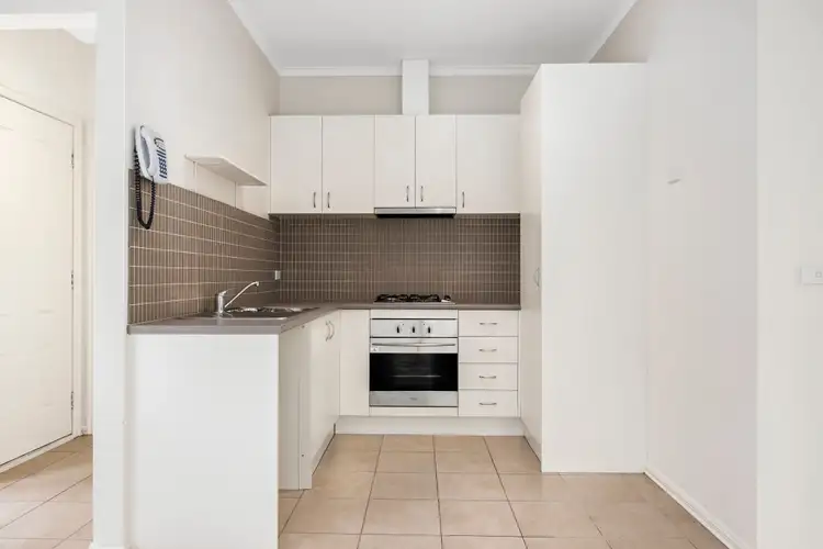 Second view of Homely unit listing, 8/8-10 Reservoir Road, Frankston VIC 3199
