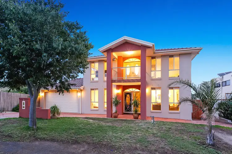 3 Thomas Street, Roxburgh Park VIC 3064