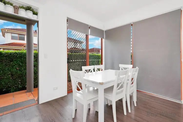 Fifth view of Homely townhouse listing, 2/52 Daw Road, Runcorn QLD 4113