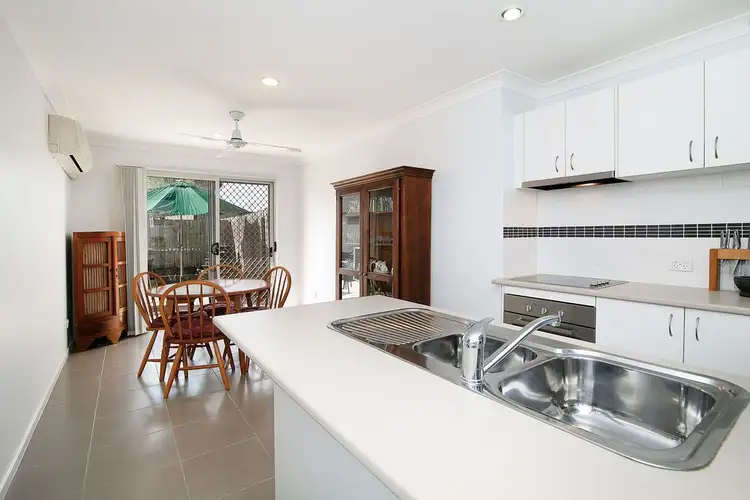 5/8 Rosegum Place, Redbank Plains QLD 4301