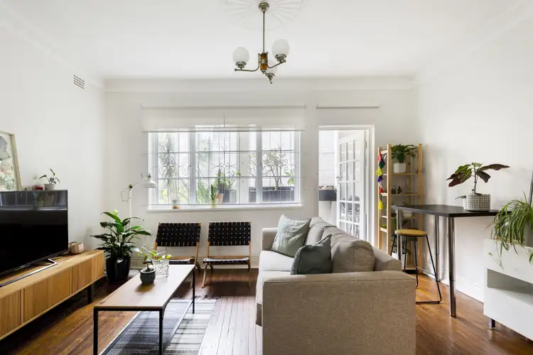 Main view of Homely apartment listing, 6/9 The Esplanade, Elizabeth Bay NSW 2011