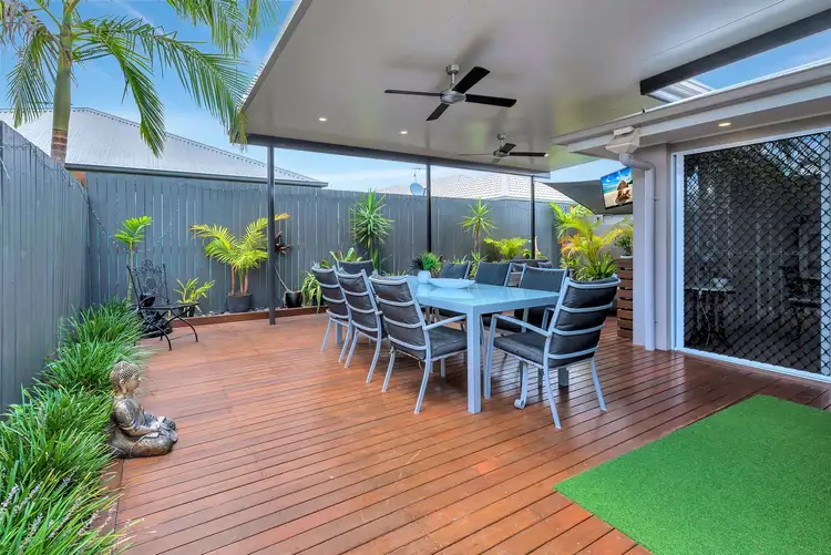 2/50 Blossom Street, Pimpama QLD 4209