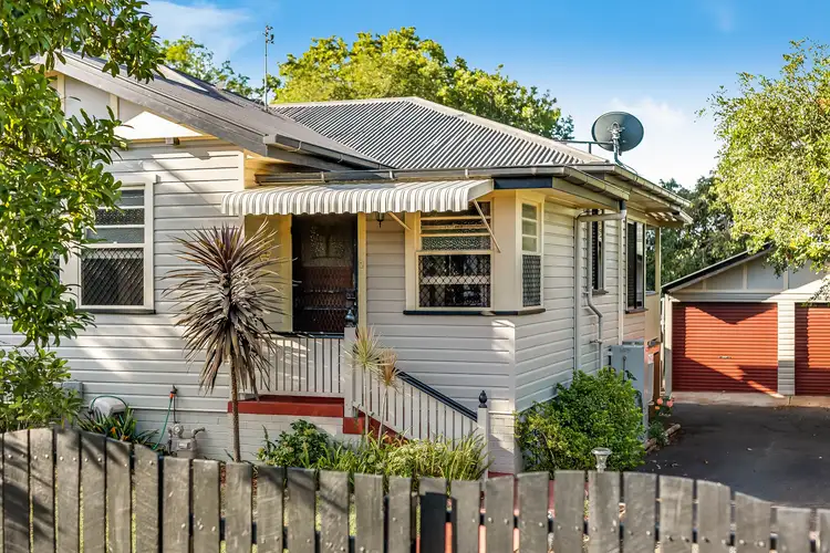 27 Seaton Street, South Toowoomba QLD 4350