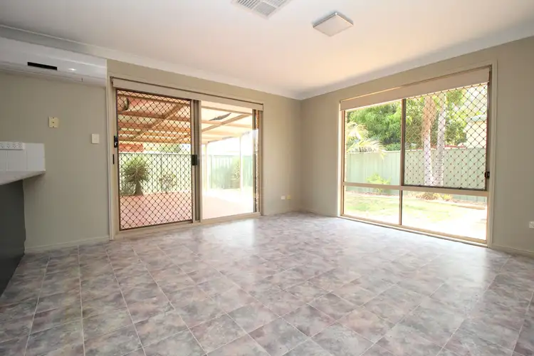 Sixth view of Homely house listing, 4 Sharlyn Crescent, Emerald QLD 4720
