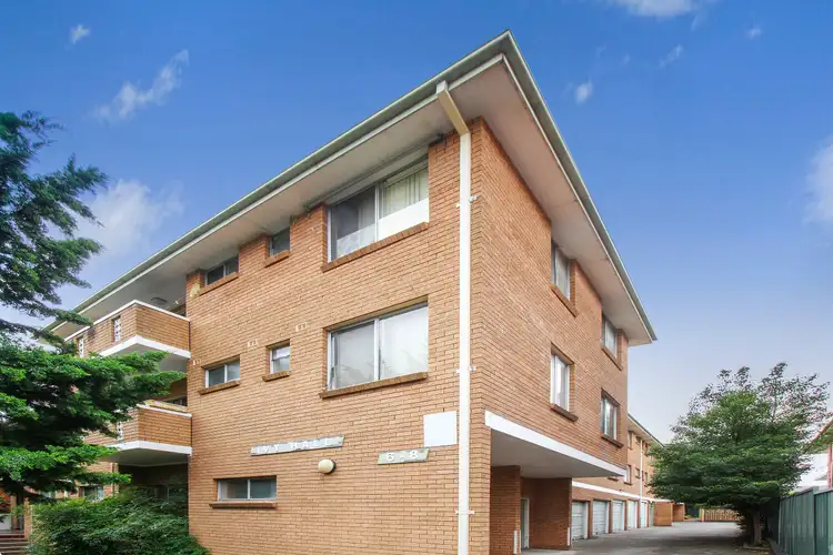 2/6-8 Denman Avenue, Wiley Park NSW 2195