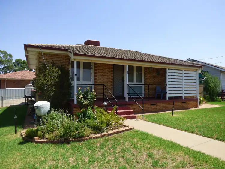 7 Best Street, Parkes NSW 2870