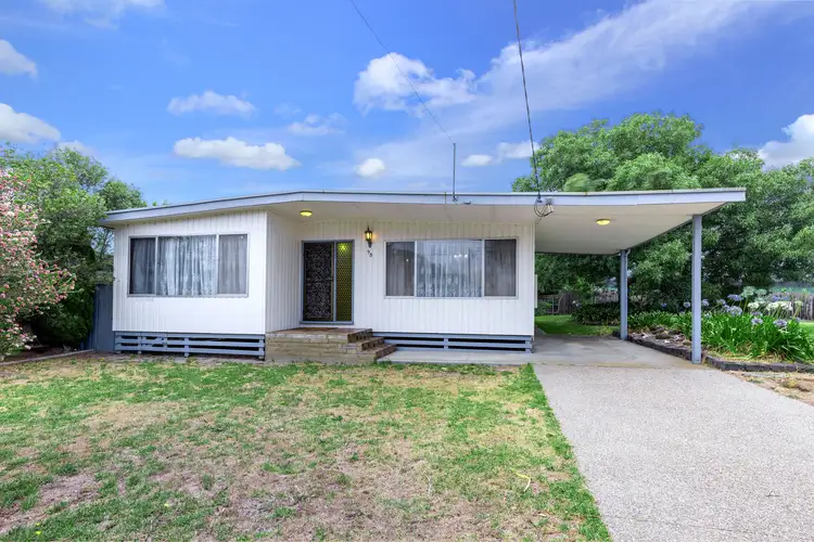98 Spray Street, Rosebud VIC 3939