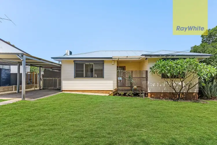 33 Danny Road, Lalor Park NSW 2147