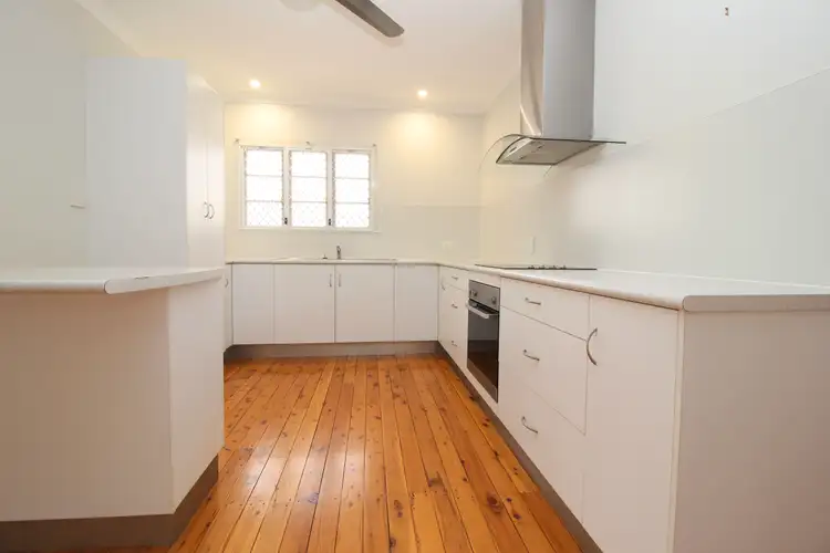 Sixth view of Homely house listing, 6 Edwards Place, Emerald QLD 4720