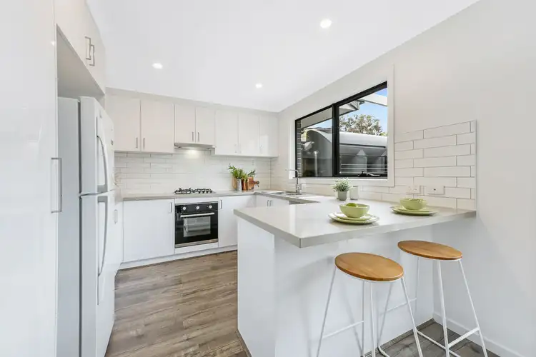 Fifth view of Homely townhouse listing, 6 & 8/13 Baileyana Drive, Endeavour Hills VIC 3802
