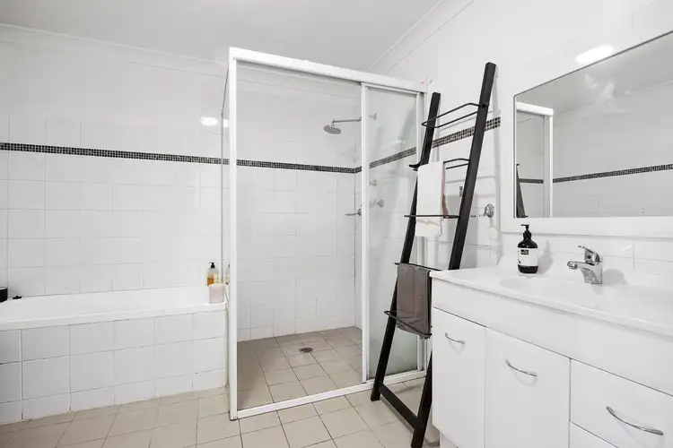 Fifth view of Homely unit listing, 2/1 The Comenarra Parkway, Thornleigh NSW 2120