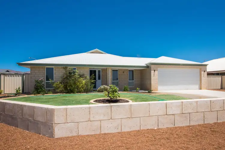 7 Awanui Street, Wandina WA 6530