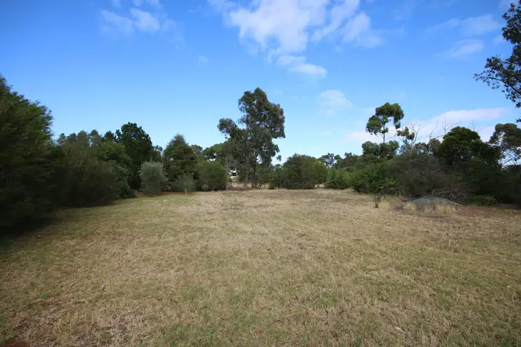 2 Lake Cooper Road, Corop VIC 3559