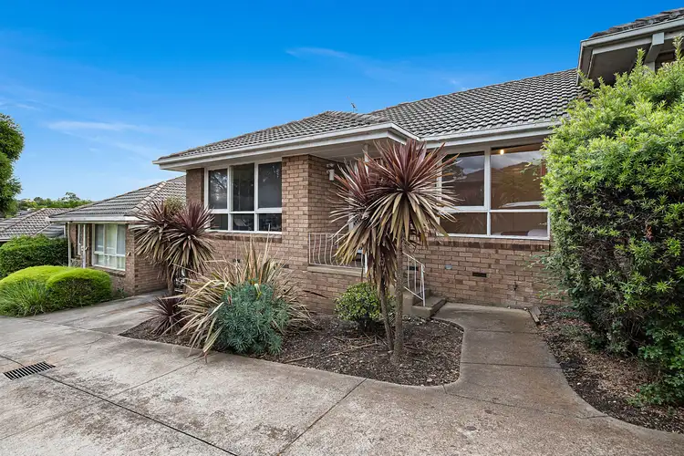2/23 McCubbin Street, Burwood VIC 3125