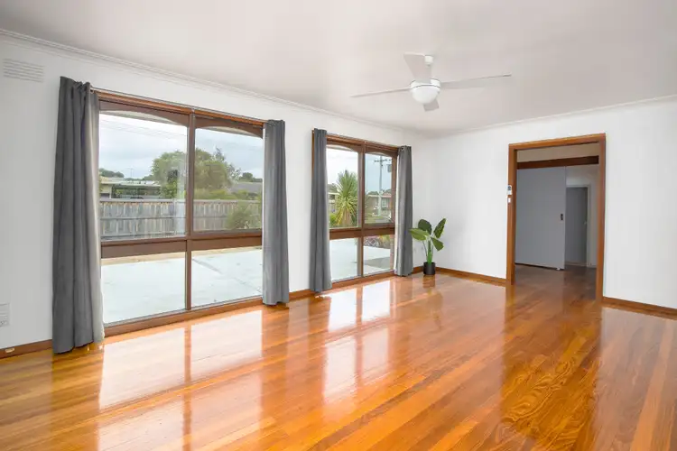 Fifth view of Homely house listing, 2 Dunsmuir Drive, Rosebud VIC 3939