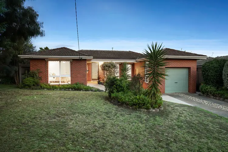 8 Abelia Court, Bundoora VIC 3083