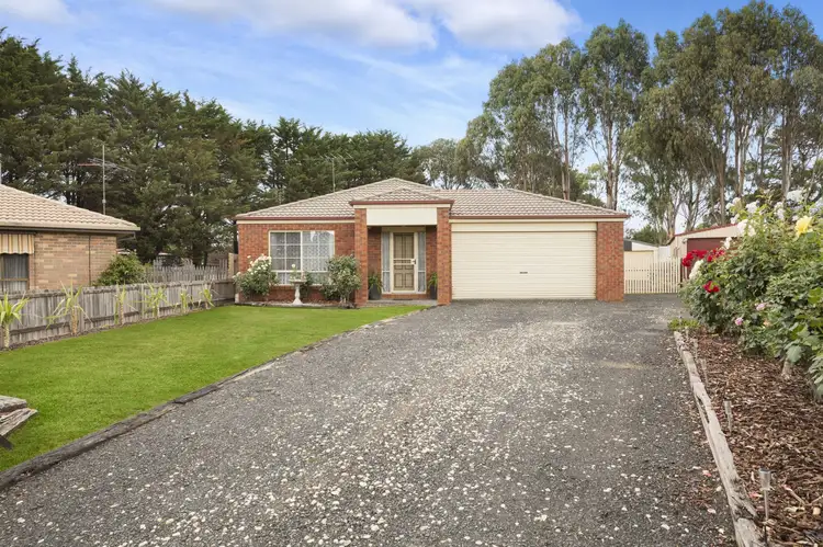 10 Acacia Court, Romsey VIC 3434