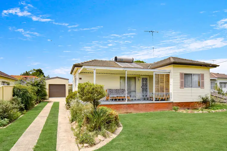 21 Dan Street, Campbelltown NSW 2560